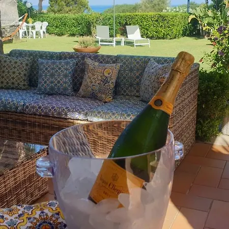 Santina - * 체팔루