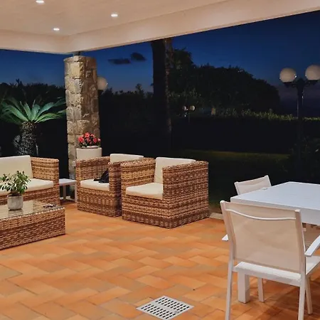 Santina -