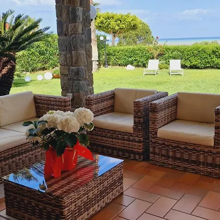 Santina -