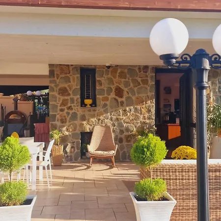 Santina -