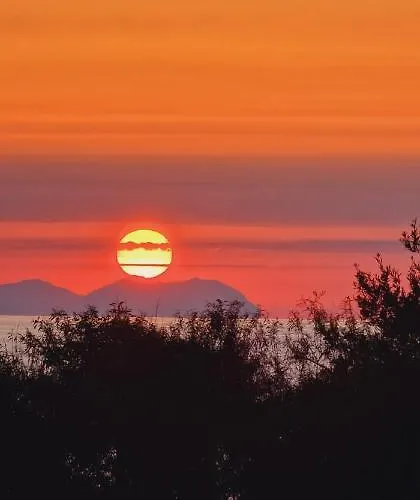 Santina - Чефалу