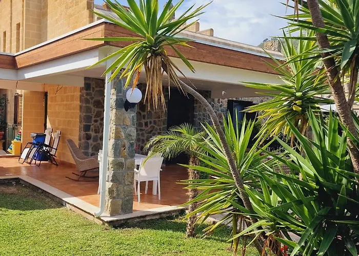 Santina - * 切法卢